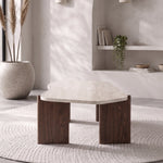 Table basse Zora plateau effet travertin et pieds noyer